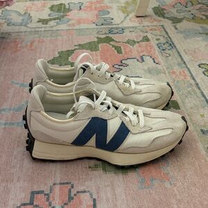 New balance 327 cream and navy